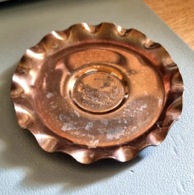 Vecchia Piccola Portacandela Rotonda Smerlata in Metallo Vintage Made in Italy - Immagine 1 di 4