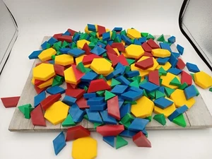 Lotto Manipolatori Matematica Conteggio Piastrelle Pezzi Forme Colori Artigianato Homeschool  - Foto 1 di 9