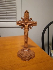 Vintage Syroco Crucifix 7.5" Standing Hanging Ornate Jesus Christian Religious - Picture 1 of 6