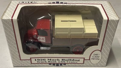 Banco de camión fundido a presión ERTL 1926 Mack Bulldog con cajas Tractor Supply Co. - 1989 Foto 1 de 4