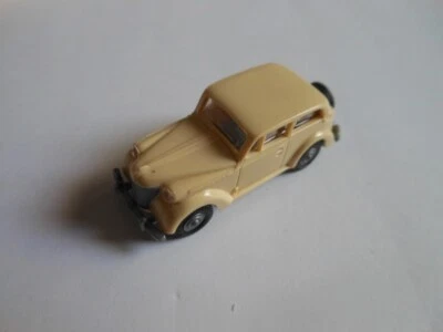 Opel Olympia 1938 Limousine von Praline (Revell) beige in 1:87 OVP - Bild 1 von 3