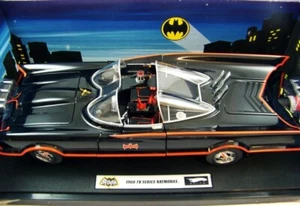 Hot Wheels Batmobile Elite Limited Edition Chrome Batman 1/18 Scale 1/16,966 - Picture 1 of 4