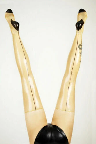  Latex Strümpfe - für SIE & IHN - mit schwarzer Naht  - Bild 1 von 1