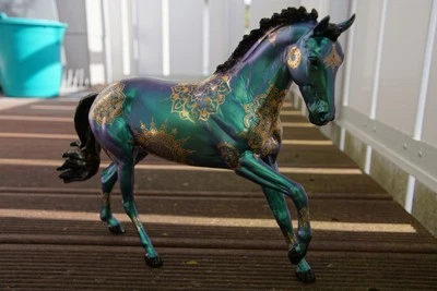 Breyer Pferd Modellpferd Traditional Decorator OOAK Catch Me - Bild 1 von 4