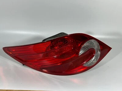 2006-2010 Mercedes R-Class R320 R350 R500 Driver Left taillight assembly - Image 1 of 3