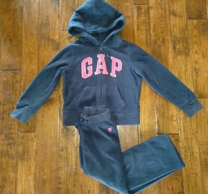 EUC! Girls Lot of 2 Gap Navy Sequin Fleece Sweatshirt Hoodie Pants Set Size 6 7 - Picture 1 of 1