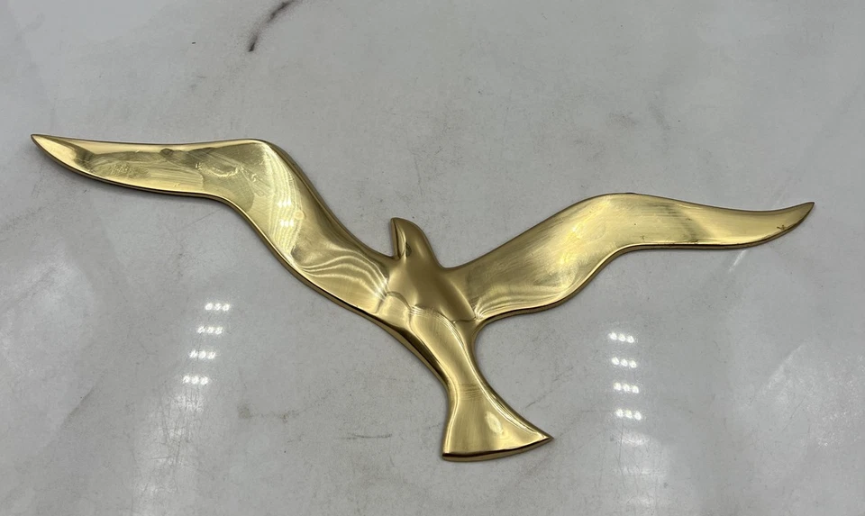 Arte de pared de gaviota de latón vintage 15 pulgadas mediados de siglo moderno decoración de escultura de pájaro Foto 1 de 4