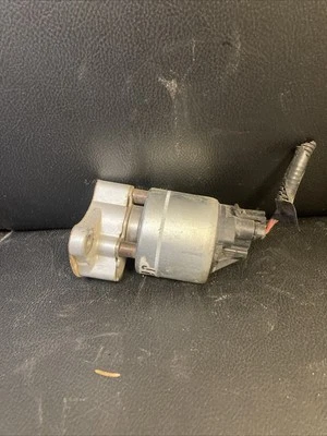 Cadillac DTS EGR 2006 válvula Foto 1 de 4