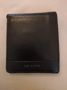 Ted Baker schwarze Leder-Geldbörse mit Doppelfaltung Karten Münzen Scheine. - Bild 1 von 4