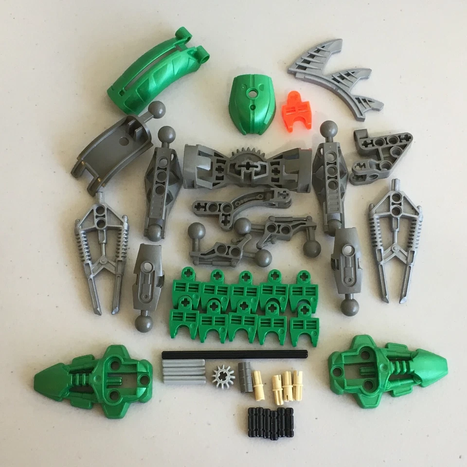 Lego 8589 - Bionicle Rahkshi Lerahk - 2003 - 99% Complete! Missing Kraata - Image 1 of 1