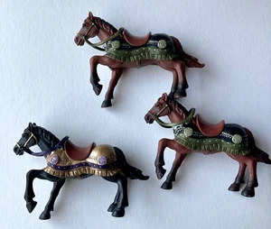 ELC / Papo Fantasy Knight Horse Figure, Saddled - Brown Horse - Set Of 3 Horses - Picture 1 of 5