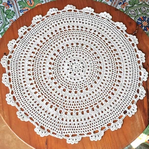 20" Vintage Cotton Hand Crochet Lace Doily Round Table Topper Flower Tablecloth - Picture 1 of 3