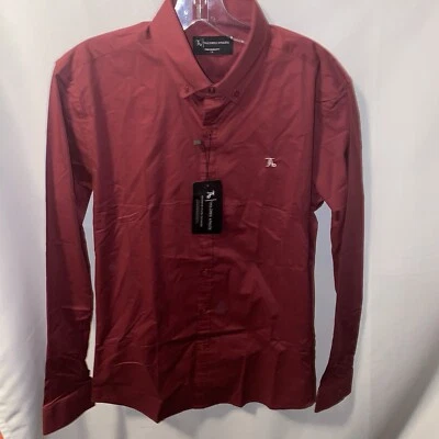 Camisa de vestir para hombre pequeña a medida de atleta con botones roja Foto 1 de 4