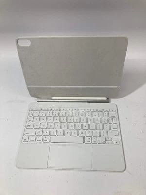 Apple A3339 11' Case MDFV4LL/A With Extras - Image 1 of 4