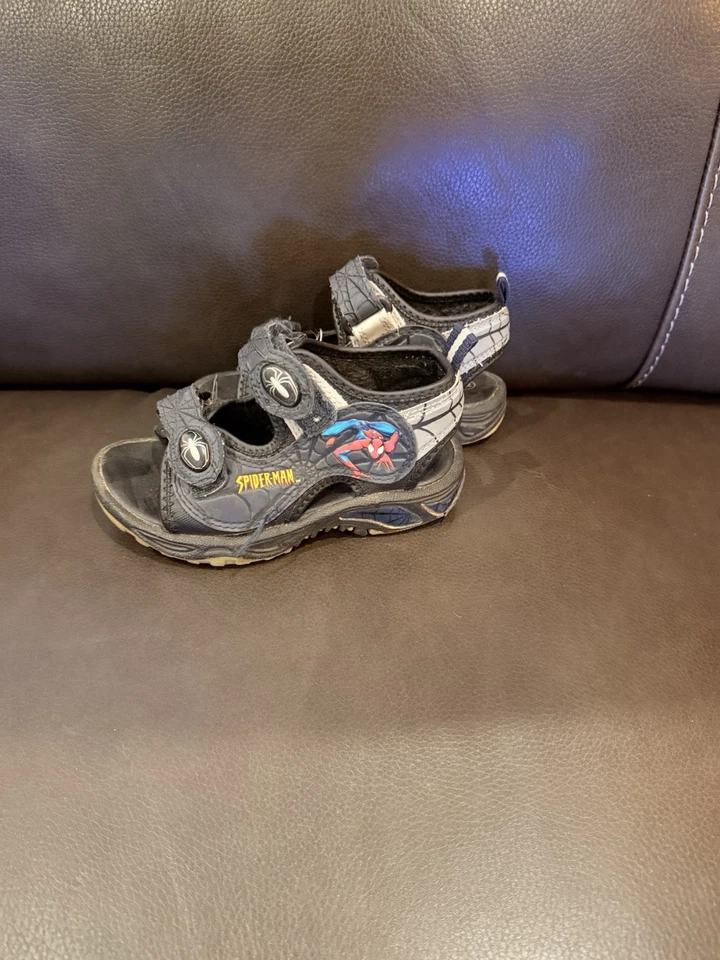 Boys Open-Toe Sandals Marvel Spider-Man Hook&Loop Closure Toddler Size 11 - Image 1 of 4