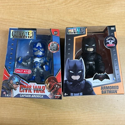 Lote de figuras blindadas de Batman y Capitán América fundidas a presión de Jada Metals nuevas Foto 1 de 4