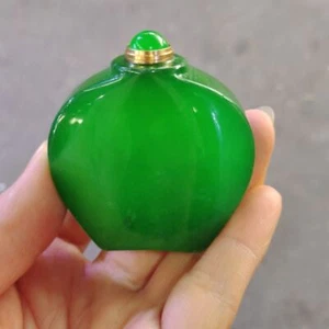 Botella de tabaco de jade verde piedra verde helada estilo vintage regalo coleccionable - Imagen 1 de 10