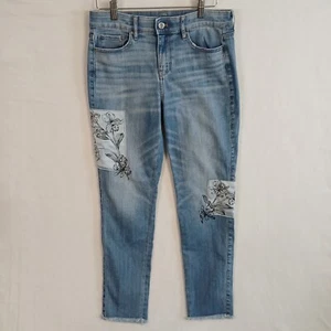 White House Black Market Patched Everyday Soft Girlfriend Jeans Size 2 30x28 - Picture 1 of 23