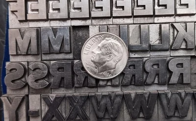 Impresión tipográfica de metal vintage tipo 36pt Franklin gótica negrita D55 8# Foto 1 de 4