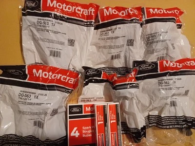 NEW 6 GENUINE FORD MOTORCRAFT 7T4Z-12029-F DG-563 IGNITION COILS AND PLUG SP-589 - Image 1 of 4