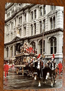Circus World Postcard - Gladiator Telescoping Tableau Wagon (1800, England) New - Picture 1 of 3