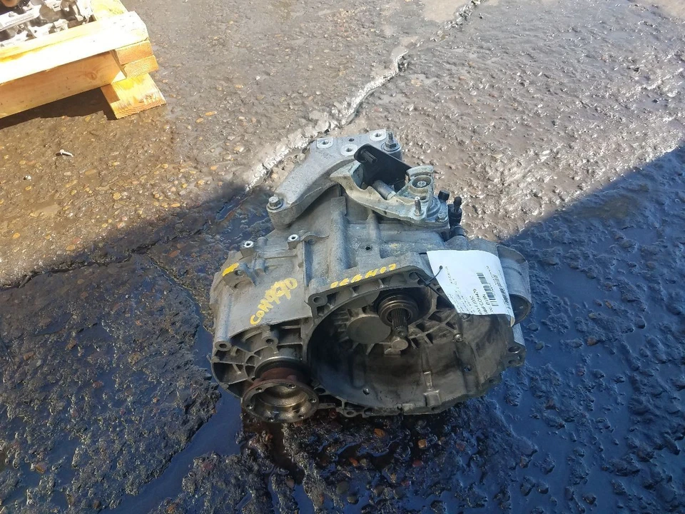 Automatic Transmission 2.0L Transmission ID Njl Fits 12-14 GOLF GTI 30608623 Foto 1 de 4