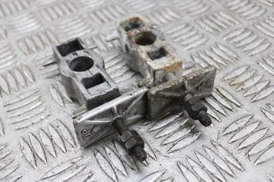 Ajustadores de cadena de rueda trasera Honda VF 750 C Magna 1994 1993-2003 Foto 1 de 4