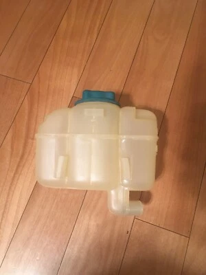 Volvo XC90 (2003-2006) Coolant Expansion Tank (NEW CONDITION) Foto 1 de 4