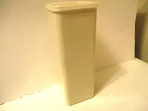 Tupperware Block Cheese Cracker Keeper No Tray - Picture 1 of 5