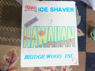 Fabricante de cono de nieve rosa de colección Kona Hawaiian Bridgewood Inc. Foto 1 de 4