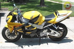 Honda CBR 929RR Stainless Steel Screw Kit / Bolt Kit with 105 fasteners - Picture 1 of 7