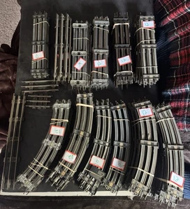 VINTAGE LIONEL O-27 Gauge Track Lot 110 PCs. - Picture 1 of 12