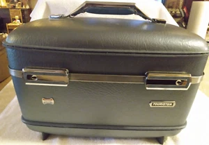 Vintage American Tourister Carry On/Makeup Case Blue Case With Lock & Keys READ - Picture 1 of 16