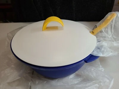 Tupperware Eight (8) Cup Blue Bowl w/ White Lid and yellow serving spoon - Image 1 of 4