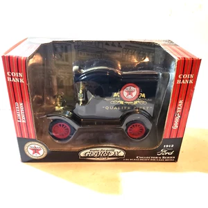 Gearbox Ford 1912 Texaco Delivery Van 1:24 Scale Die Cast Bank GoodYear - Picture 1 of 6