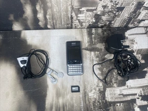 Nokia 3230 (Unlocked) Mobile Phone Sand Color - Picture 1 of 9