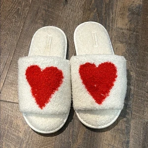 Zapatillas Victoria's Secret Edición Limitada Sherpa Rojo Corazón/Marfil Nuevas L/G - Imagen 1 de 6