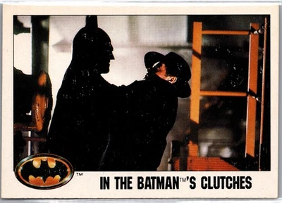 1989 TOPPS BATMAN #30 “IN THE BATMAN’S CLUTCHES” MOVIE CARD NM - Image 1 of 2