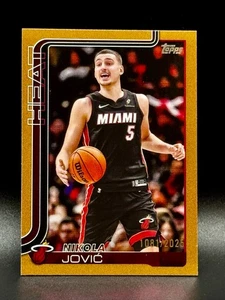 Nikola Jovic 2025-26 Topps Basketball Gold Parallel /2025 Miami Heat #76 - Picture 1 of 2