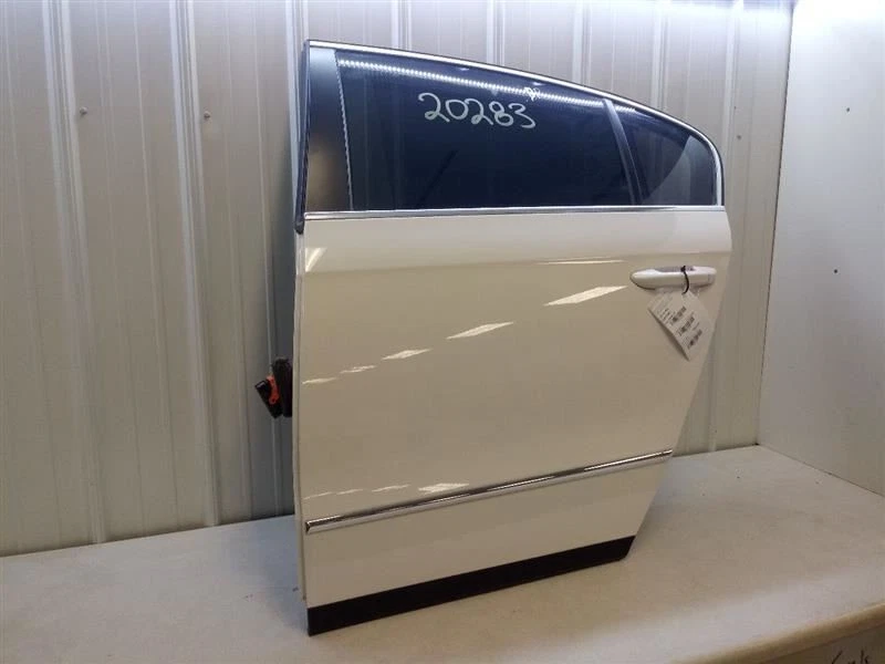 VOLKSWAGEN PASSAT B6 2006-2010 PANEL DE CARCASA DE PUERTA TRASERA IZQUIERDA DEL LADO DEL CONDUCTOR BLANCO OEM Foto 1 de 4