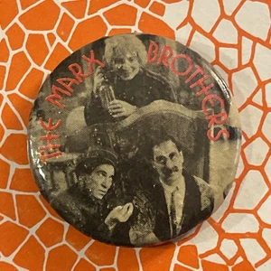 Marx Brothers Vintage Button Pinback Pin 258 Promo Chico Harpo Groucho 1,25" - Bild 1 von 2
