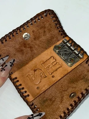 llavero cuero hecho a mano Foto 1 de 4