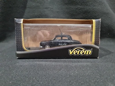 VEREM 235  RENAULT DAUPHINE POLICE POLIZIA FRANCE SCALA 1/43  - Immagine 1 di 4