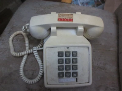 Vintage Premier 2500 Cream Beige Tan Corded Desk Phone Push Button - Image 1 of 4