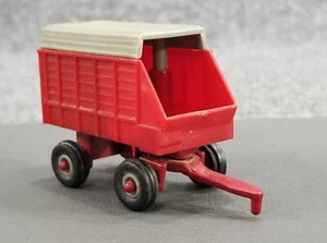 ERTL 1/64 FARM WAGON FORAGE TRAILER DIECAST METAL RED - Picture 1 of 10
