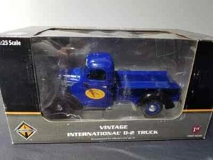 First gear 1938 International D-2 Pickup Truck VINTAGE CLASSICS 1:25 Scale - Picture 1 of 2