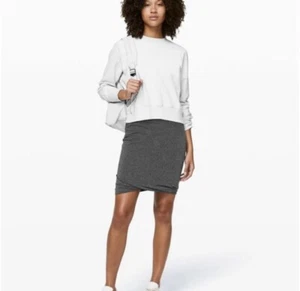 Lululemon Boulevard Bliss Rock neu mit Etikett Größen 8 schwarz/weiß grau Reisen - Bild 1 von 5