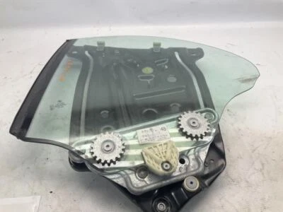 12-18 BMW 650i xDrive Convertible 4.4L V8 Turbo AWD AT Driver Puerta Izquierda Vidrio B Foto 1 de 4