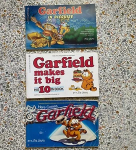 3 Vintage Garfield Books by Jim Davis 80's paperback comic strip - Picture 1 of 2
