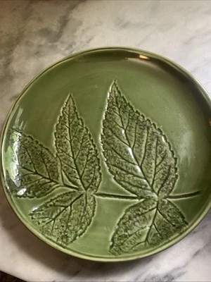 Pier 1 One Imports "HOJA" Ensalada Verde Pan Postre Plato Repuesto 8.5” Foto 1 de 3